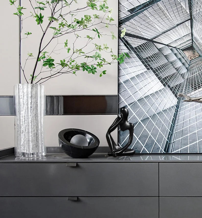 Abstract Thinker Resin Statue – Modern Home Décor Figurine