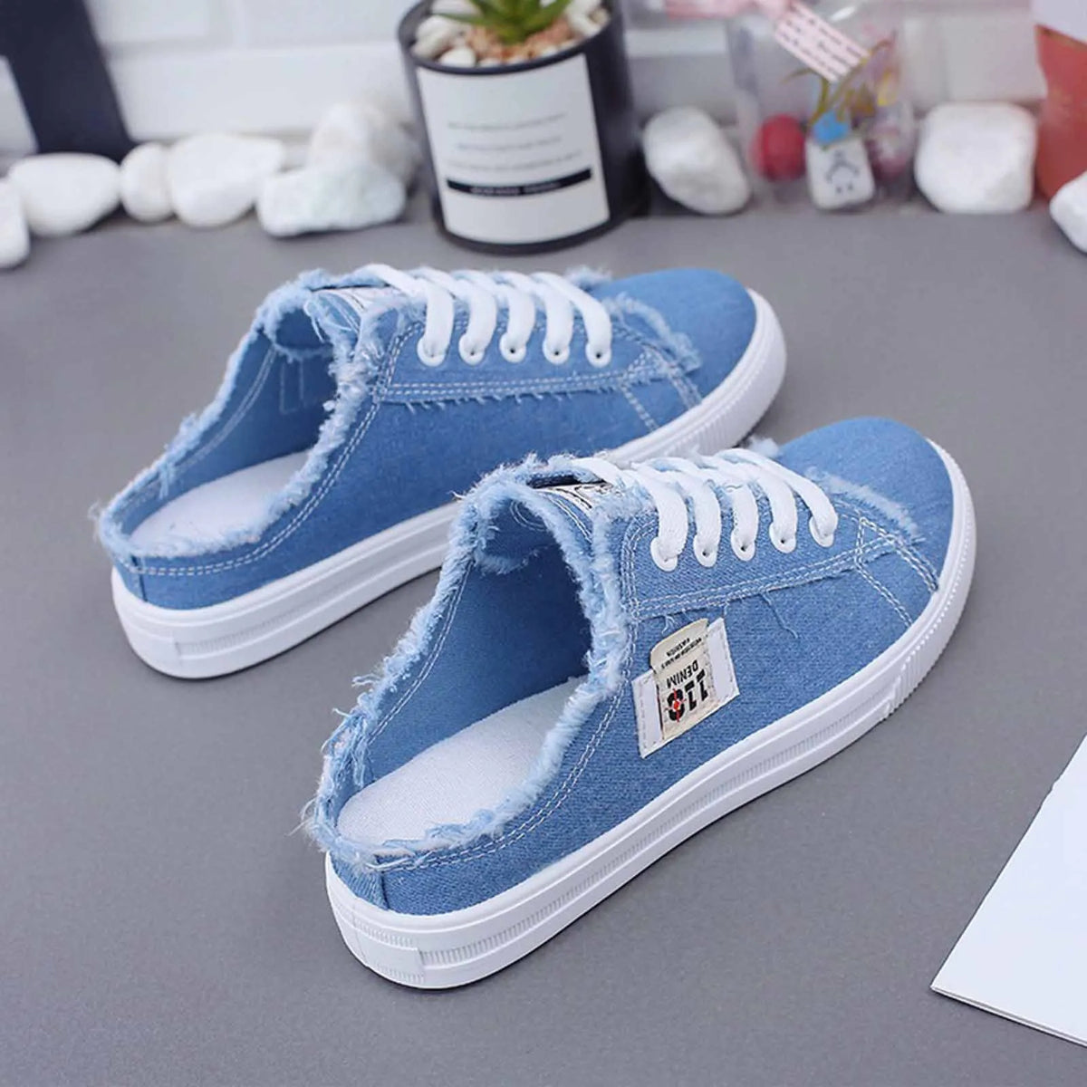 Women's Canvas Slip-On Flat Sneakers – Breathable & Anti-Slip