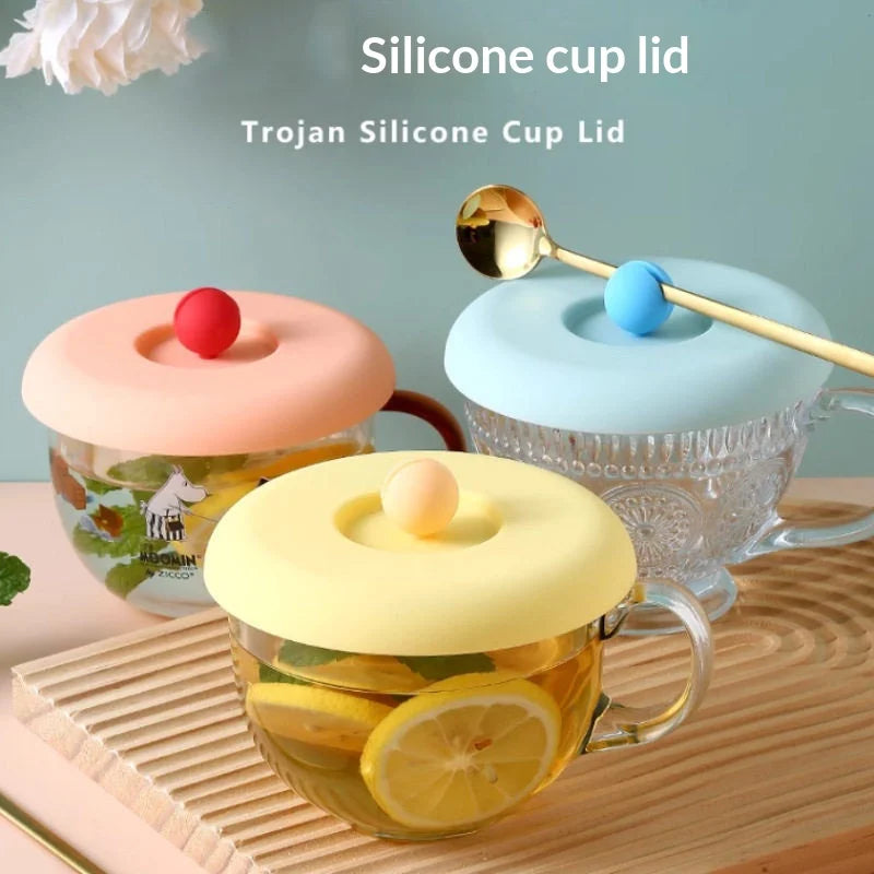 Silicone Cup Lid with Spoon Holder – Reusable Mug Cover