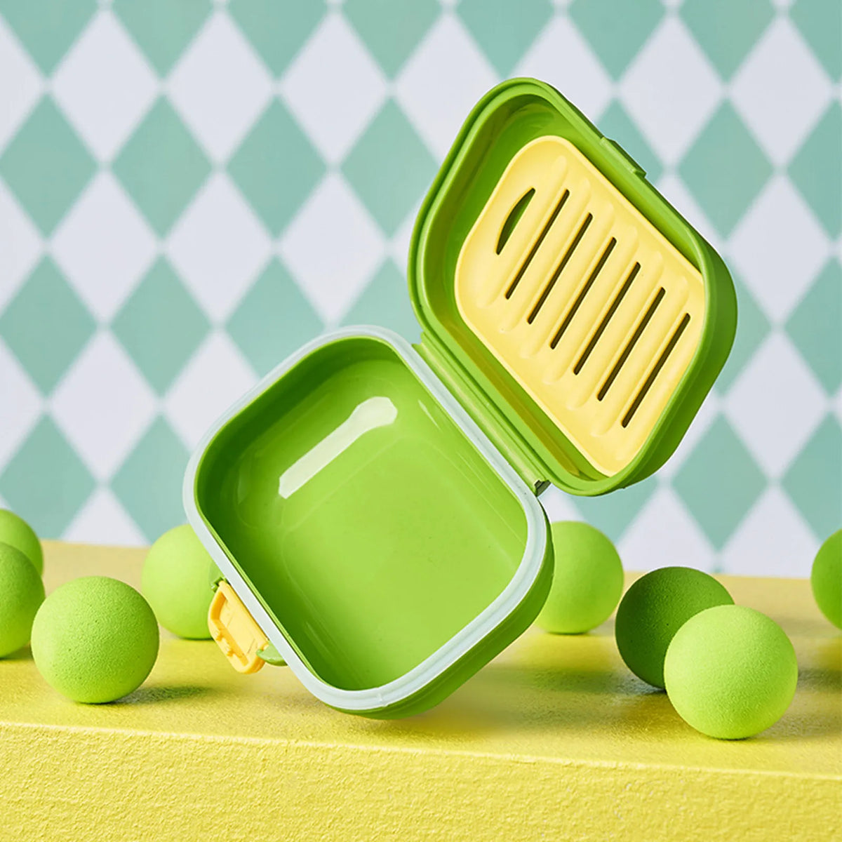 Portable Soap Dish with Leakproof Lid – Travel Soap Box