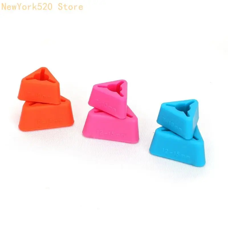 18-Pc Triangular Knitting Needle Stoppers & Point Covers