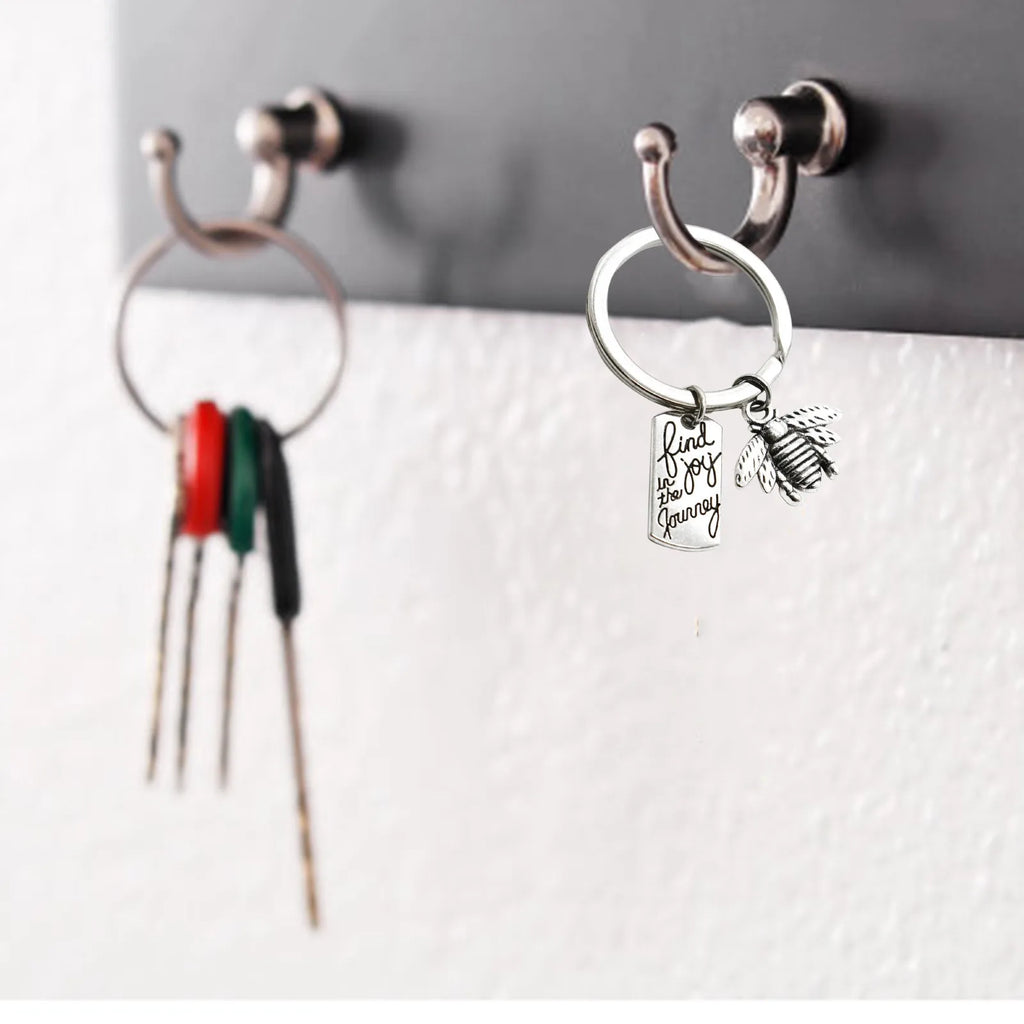 Bee Flower Charm Keychain – Aluminium Alloy Mom Gift Key Ring