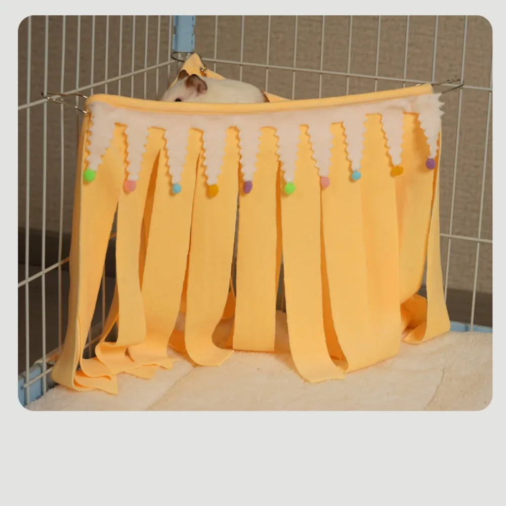 Fleece Corner Hideout Bed for Guinea Pigs & Small Pets