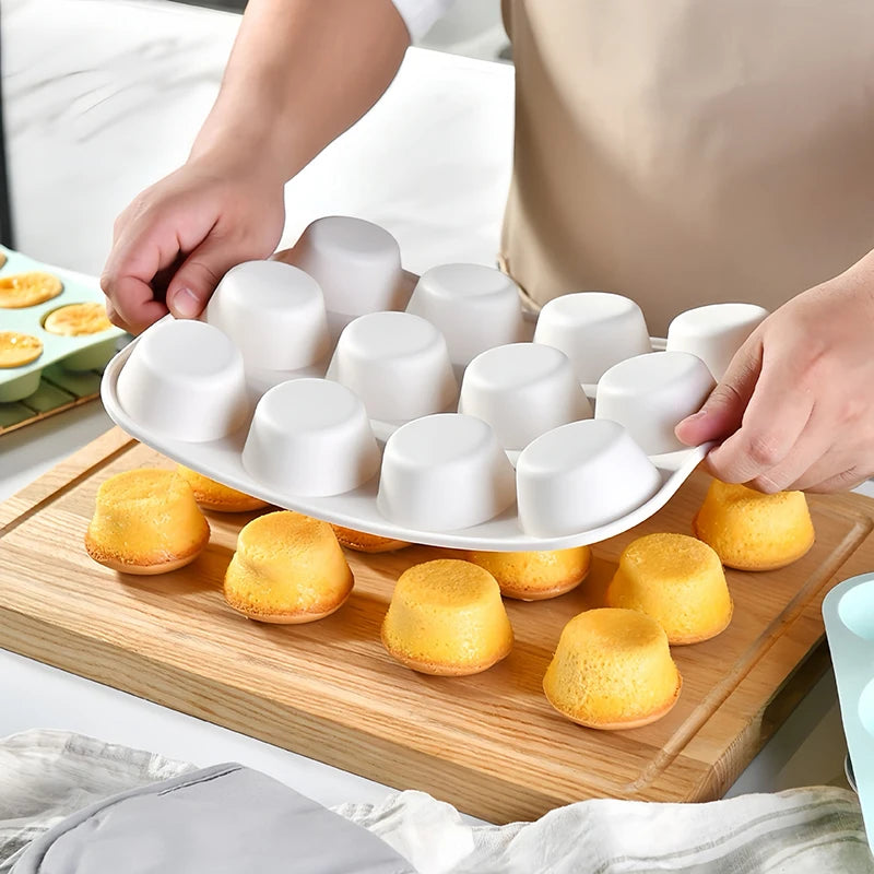 Silicone Baking Mold 12/24 Holes – Cupcake & Muffin Pan
