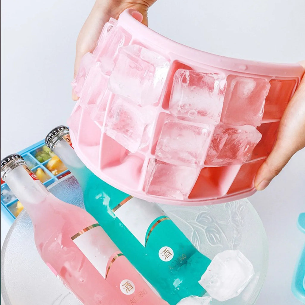 Silicone Ice Cube Tray with Lid – 24 Cubes Easy-Release Mold