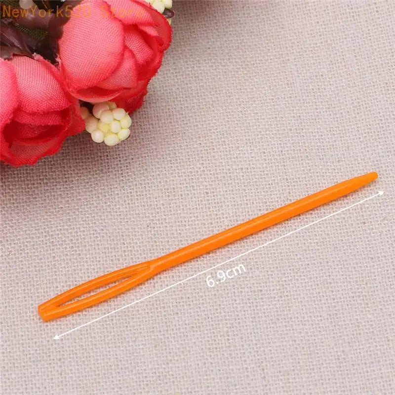 9-Piece Knitting Loom Set – Flower Pattern Maker & Yarn Craft Tool
