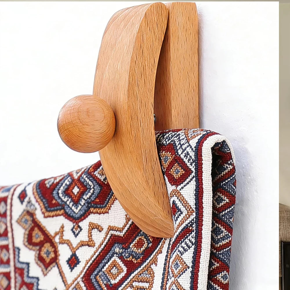 Wooden Quilt & Tapestry Wall Hangers – Blanket Clamp Clips
