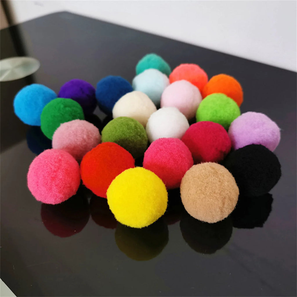 30-Pack Soft Plush Pompom Cat Toy Balls – 4cm Kitten Play Toys