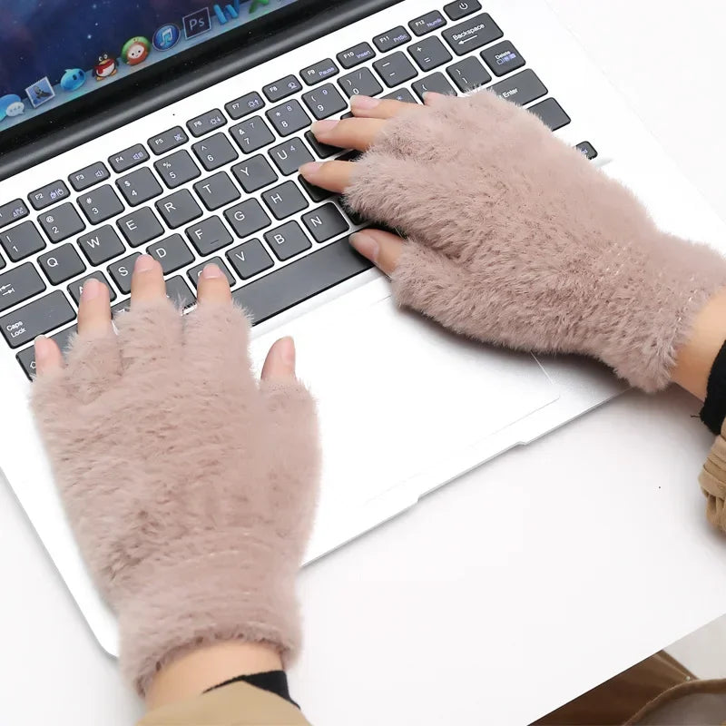 Winter Touch Screen Knit Gloves – Warm Faux Mink Mittens