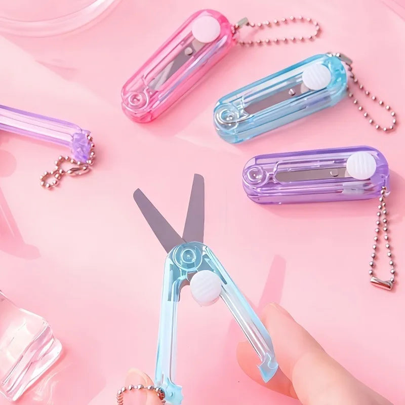 Retractable Mini Scissors Keychain – Portable Bag Charm Gift