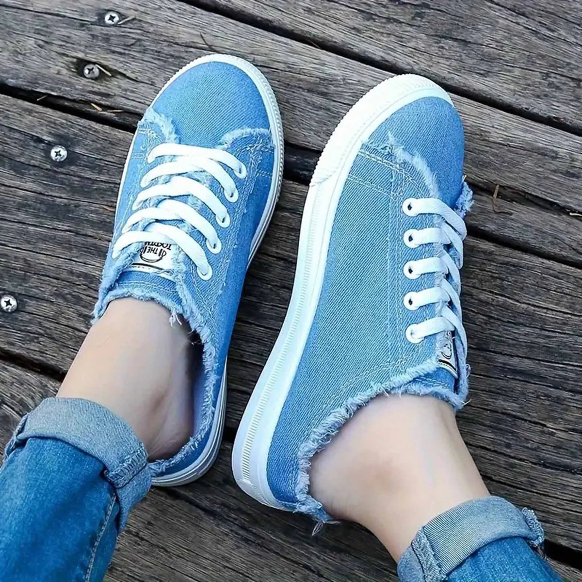Women's Canvas Slip-On Flat Sneakers – Breathable & Anti-Slip