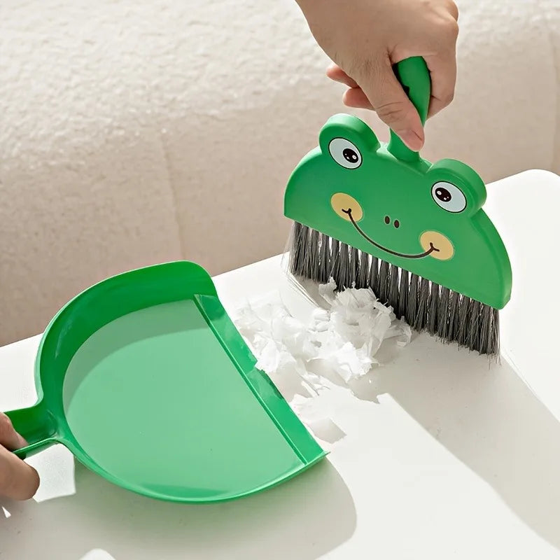 Mini Desk Broom & Dustpan Set – Cute Animal Pattern Design