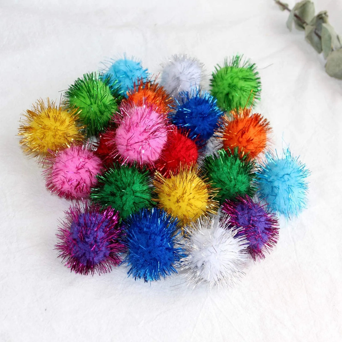 Glitter Pompom Plush Balls – Cat Toys & Craft Decor 20-Pack