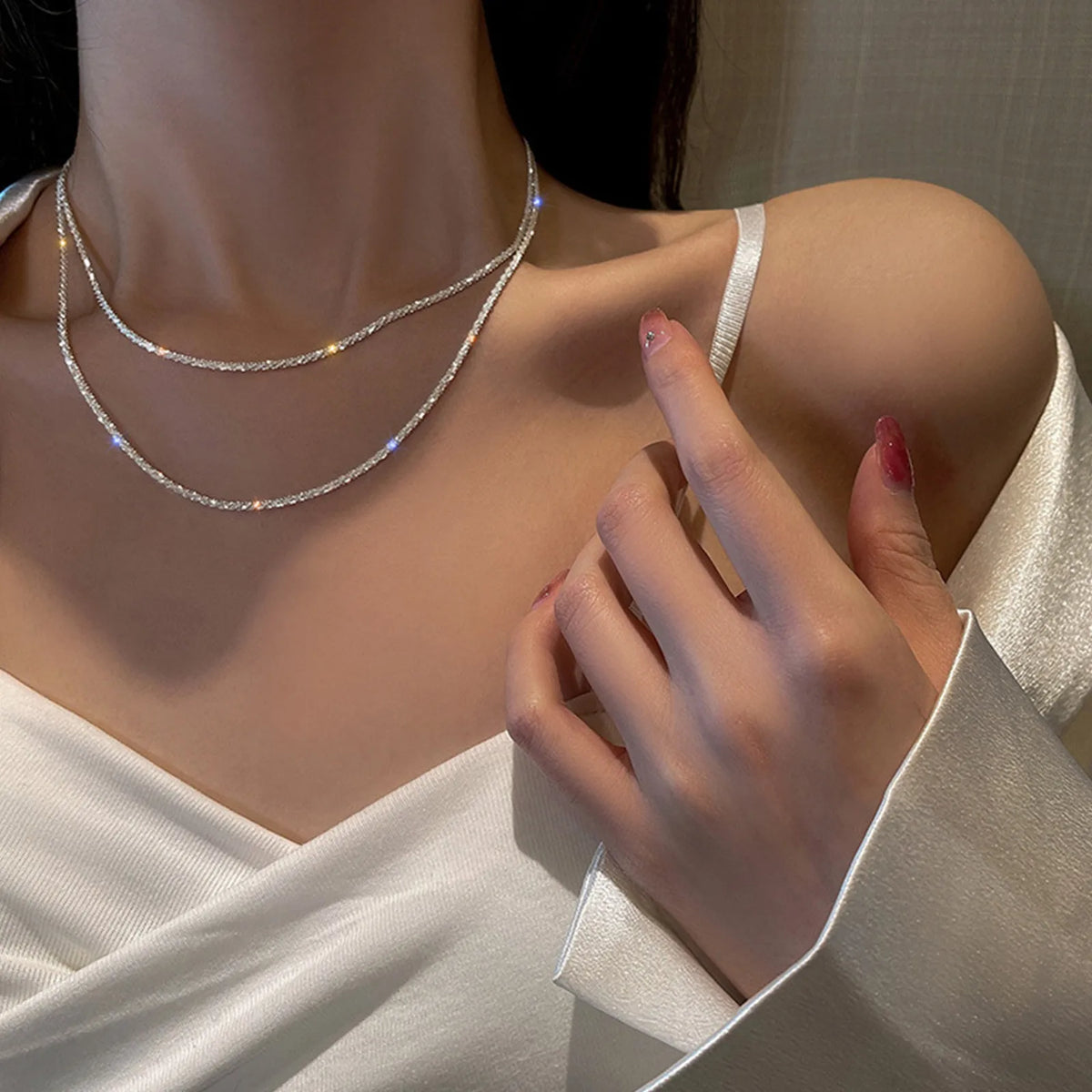 Women's Layered Pendant Necklace – Shiny Zinc Alloy Chain