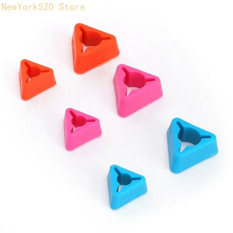 18-Pc Triangular Knitting Needle Stoppers & Point Covers