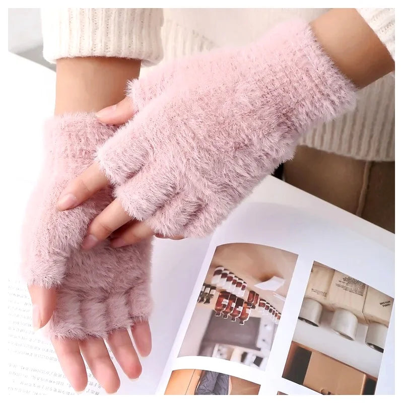 Women's Half Finger Touchscreen Winter Gloves – Plush Warm