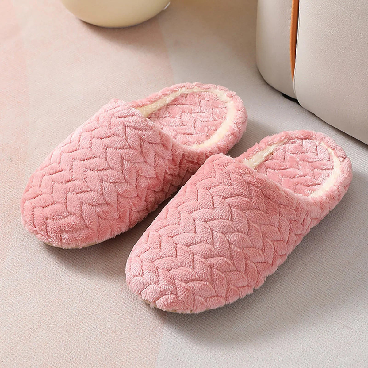 Women's Cartoon Cat Fur Slippers – Memory Foam Non-Slip Indoor