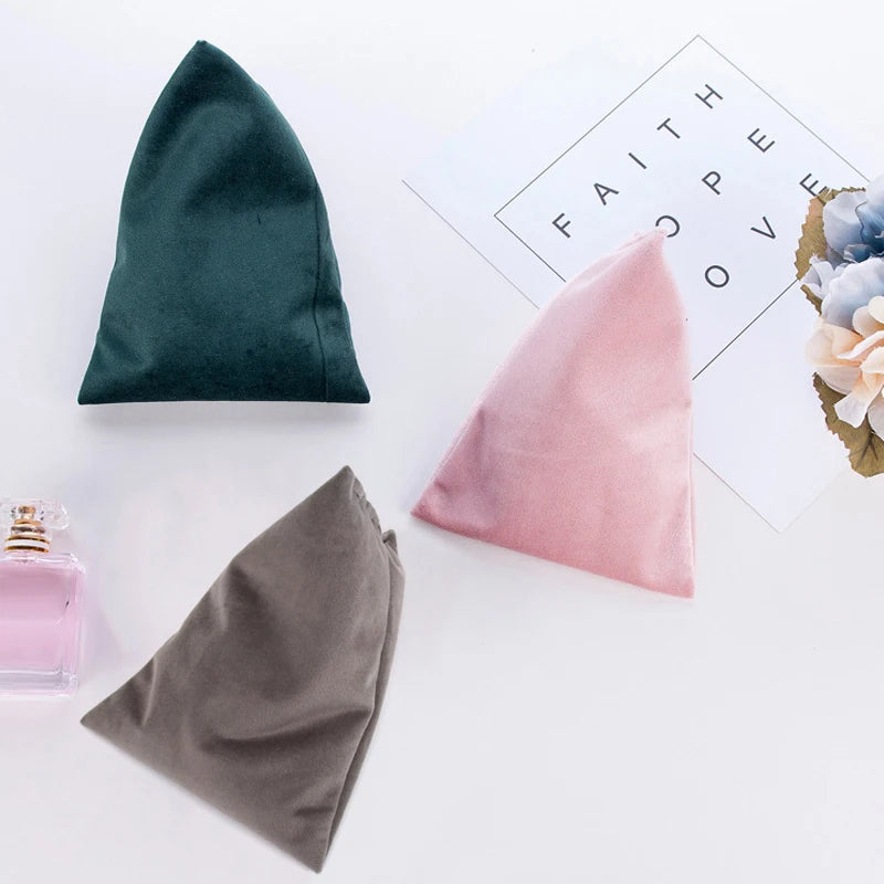 Triangle Velvet Pillow Phone Holder – Soft Lazy Stand for Phones