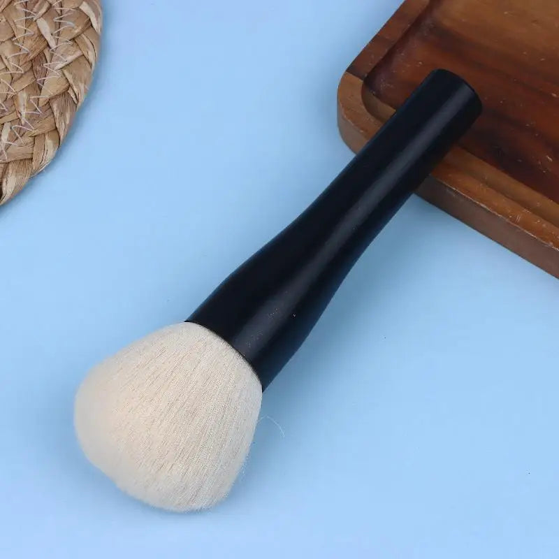 Gege Bear Large Powder & Blush Brush – Soft Nylon Makeup Tool