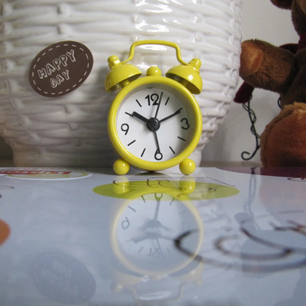 Mini Metal Analog Alarm Clock 4cm – Cute Multicolor Desk Clock