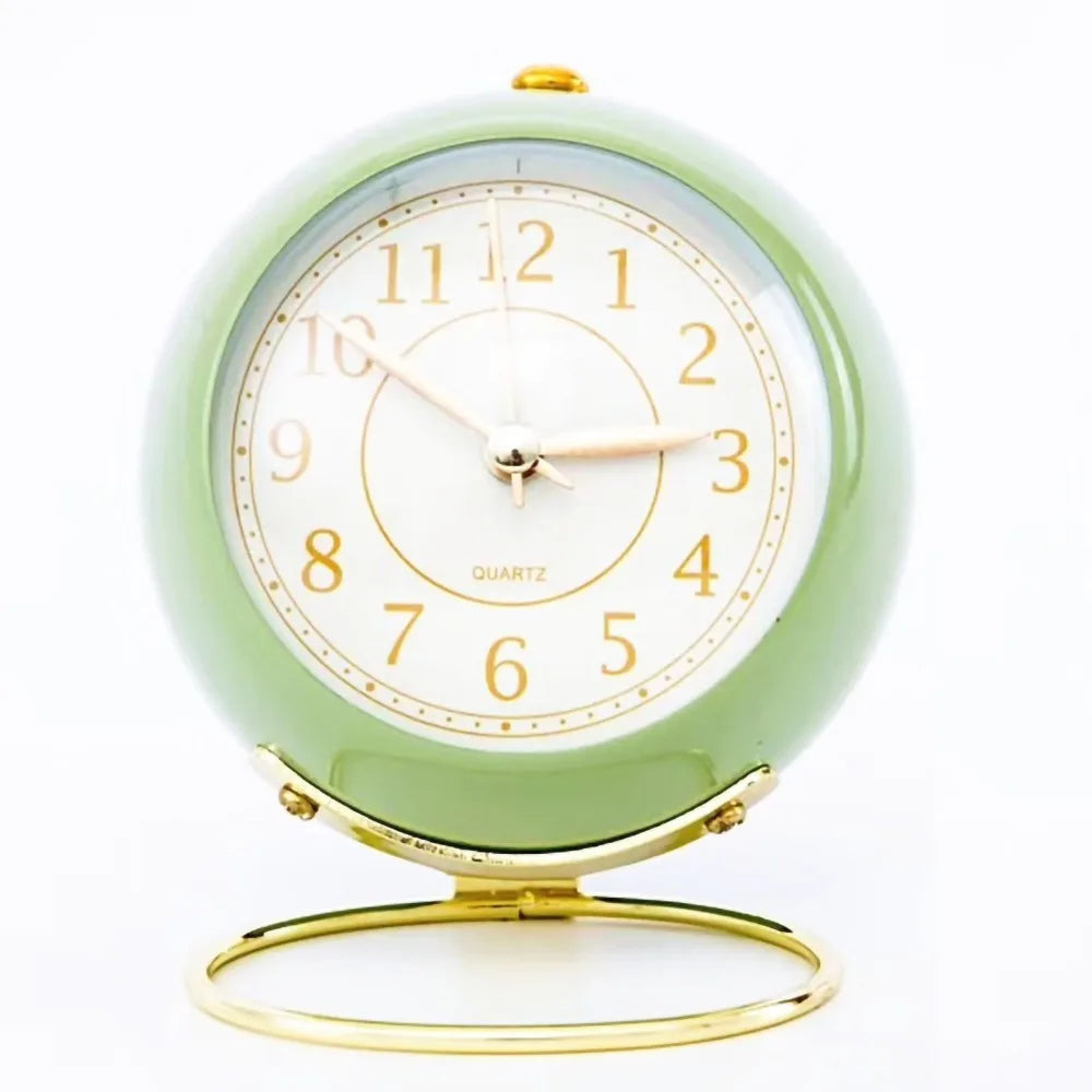 Classic Round Quartz Alarm Clock – Silent Bedside Clock
