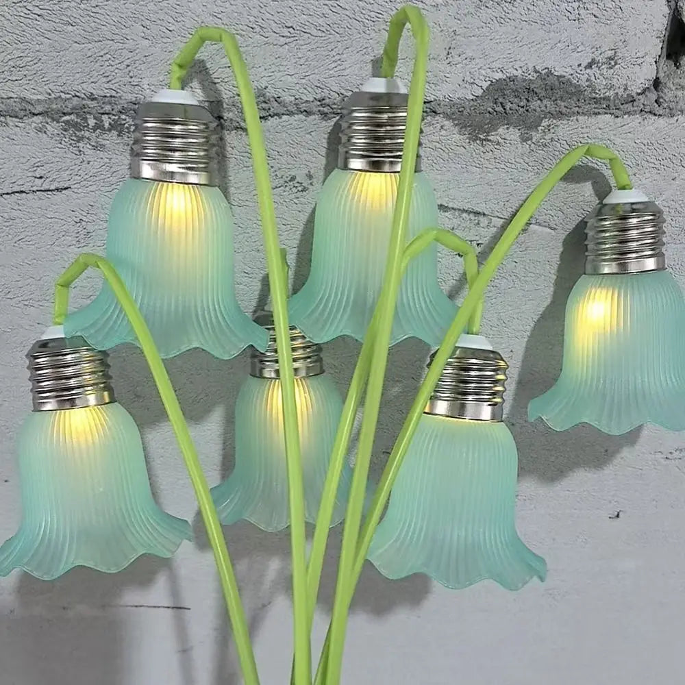 Lily of the Valley Solar Garden Light – 6-Head LED Lawn Stake