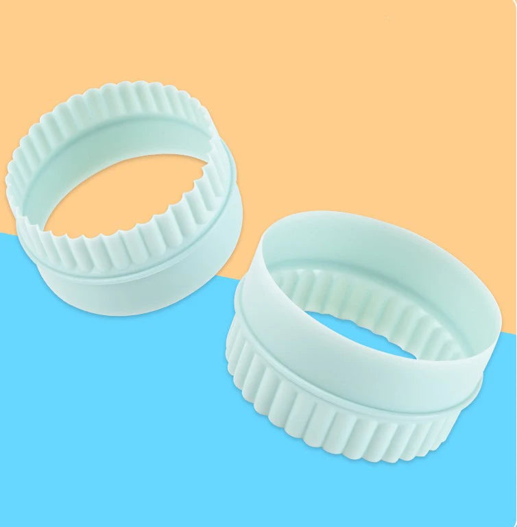 8-Piece Double-Sided Round Wave Cookie Cutters – Green Set