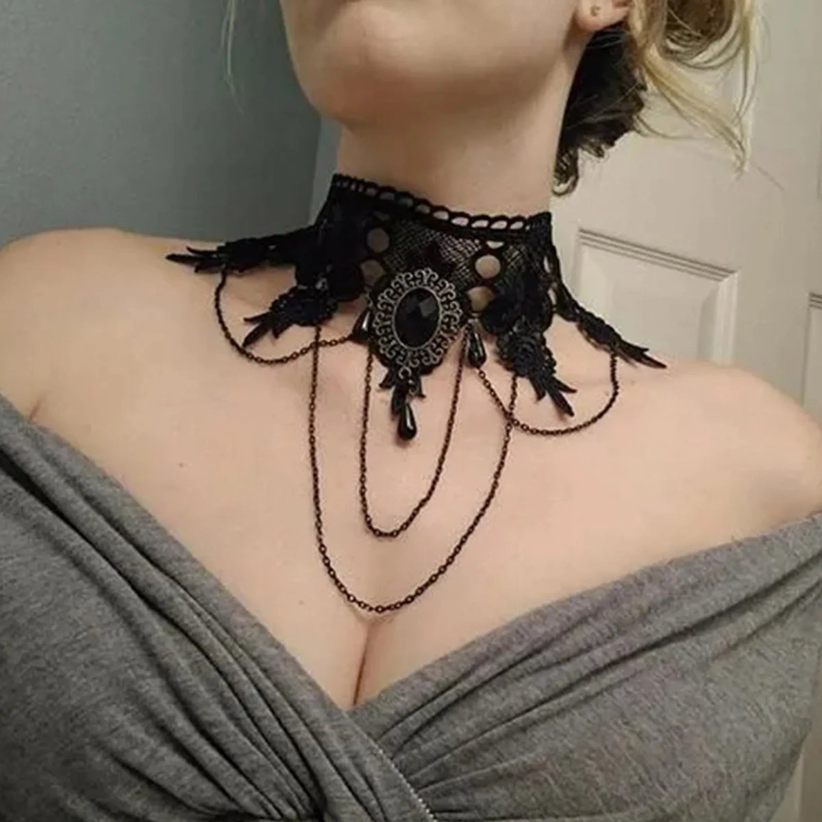 Gothic Lace Choker Necklace – Dark Vintage Women's Collar