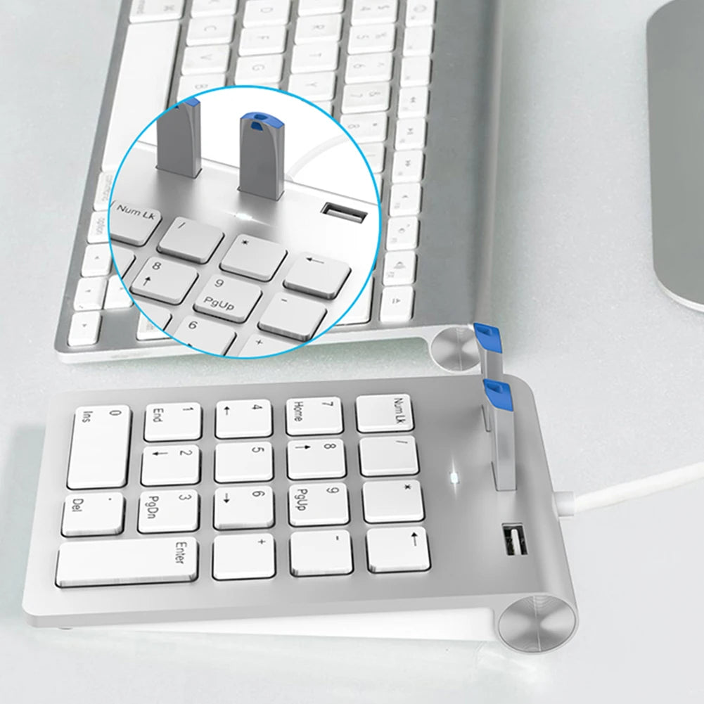 USB Type-C Mini Numeric Keypad 18 Keys with 3-Port USB Hub