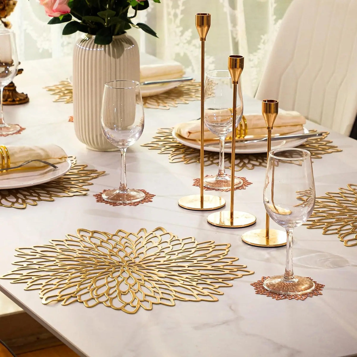 Round Leaf PVC Placemats Set of 4 – Washable & Heat-Resistant