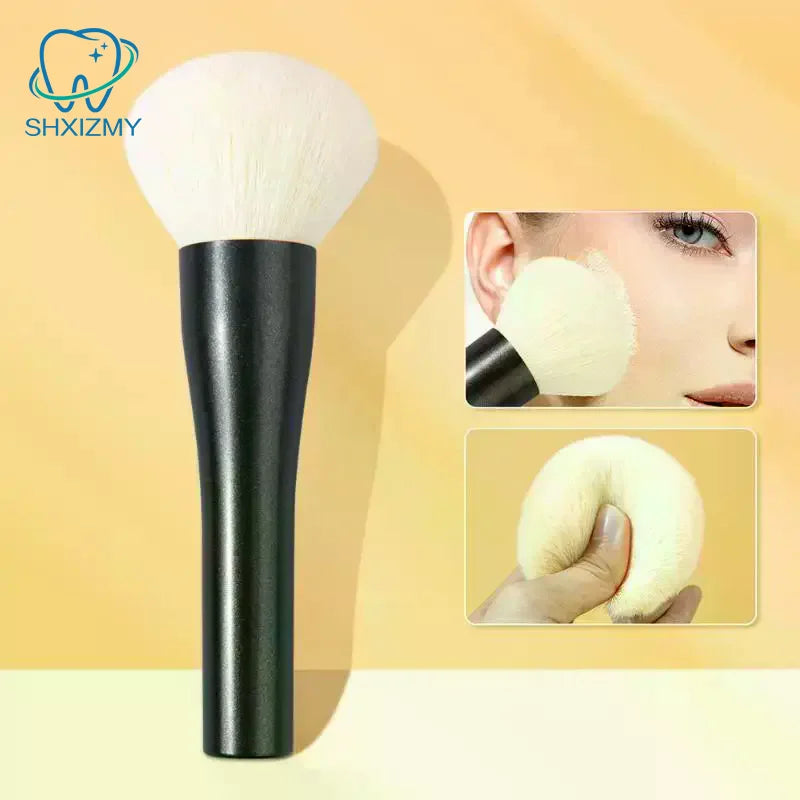 Gege Bear Large Powder & Blush Brush – Soft Nylon Makeup Tool