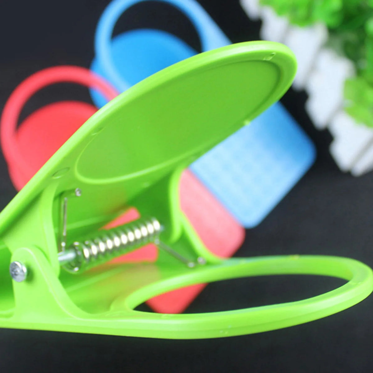 Clip-On Desk Cup Holder – Binder Clamp Drink Holder