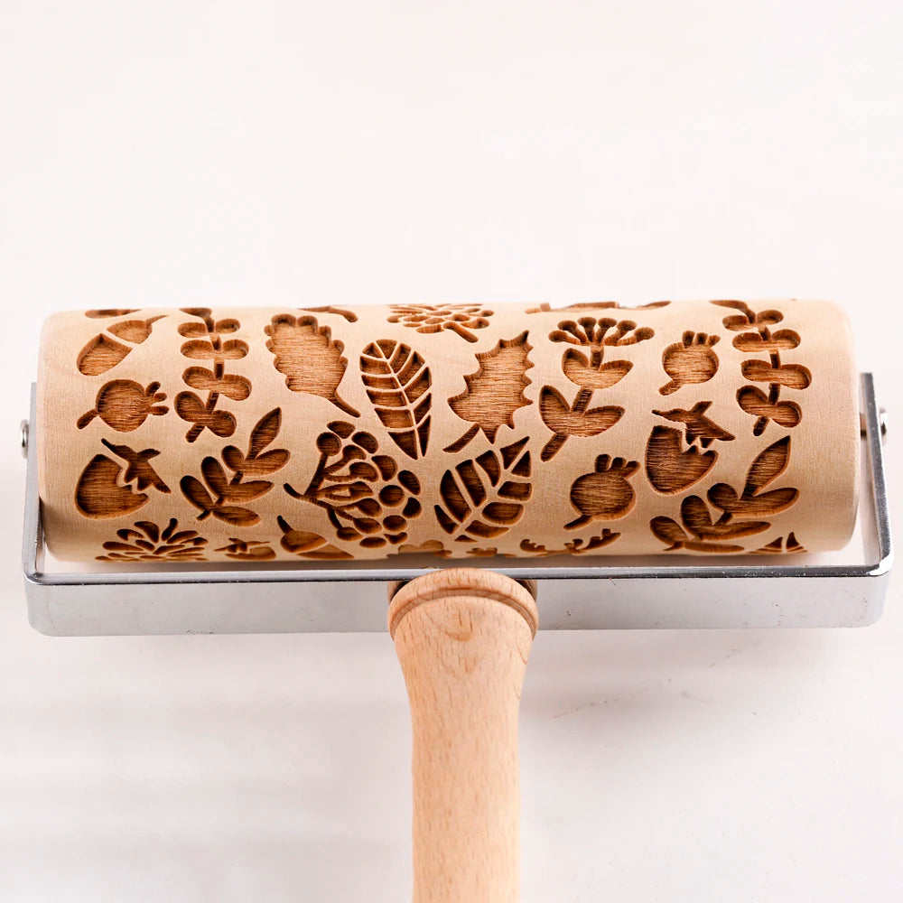 Wooden Embossed Rolling Pin – Leaf, Deer & Hedgehog Cookie Press