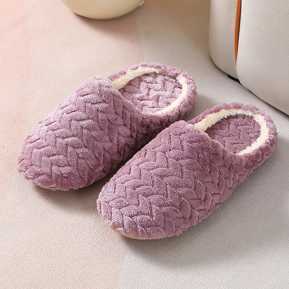Women's Cartoon Cat Fur Slippers – Memory Foam Non-Slip Indoor