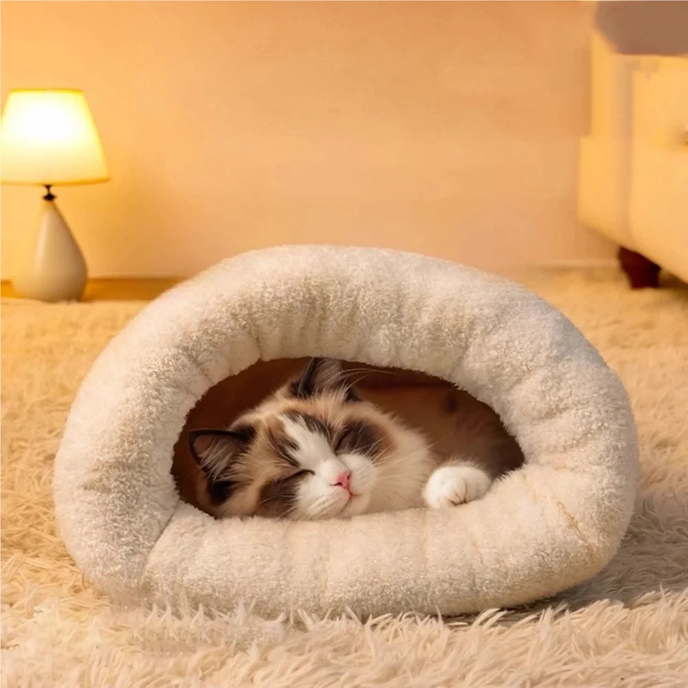 Fluffy Pet Sleeping Bag – Warm Cosy Nest for Cats & Small Dogs