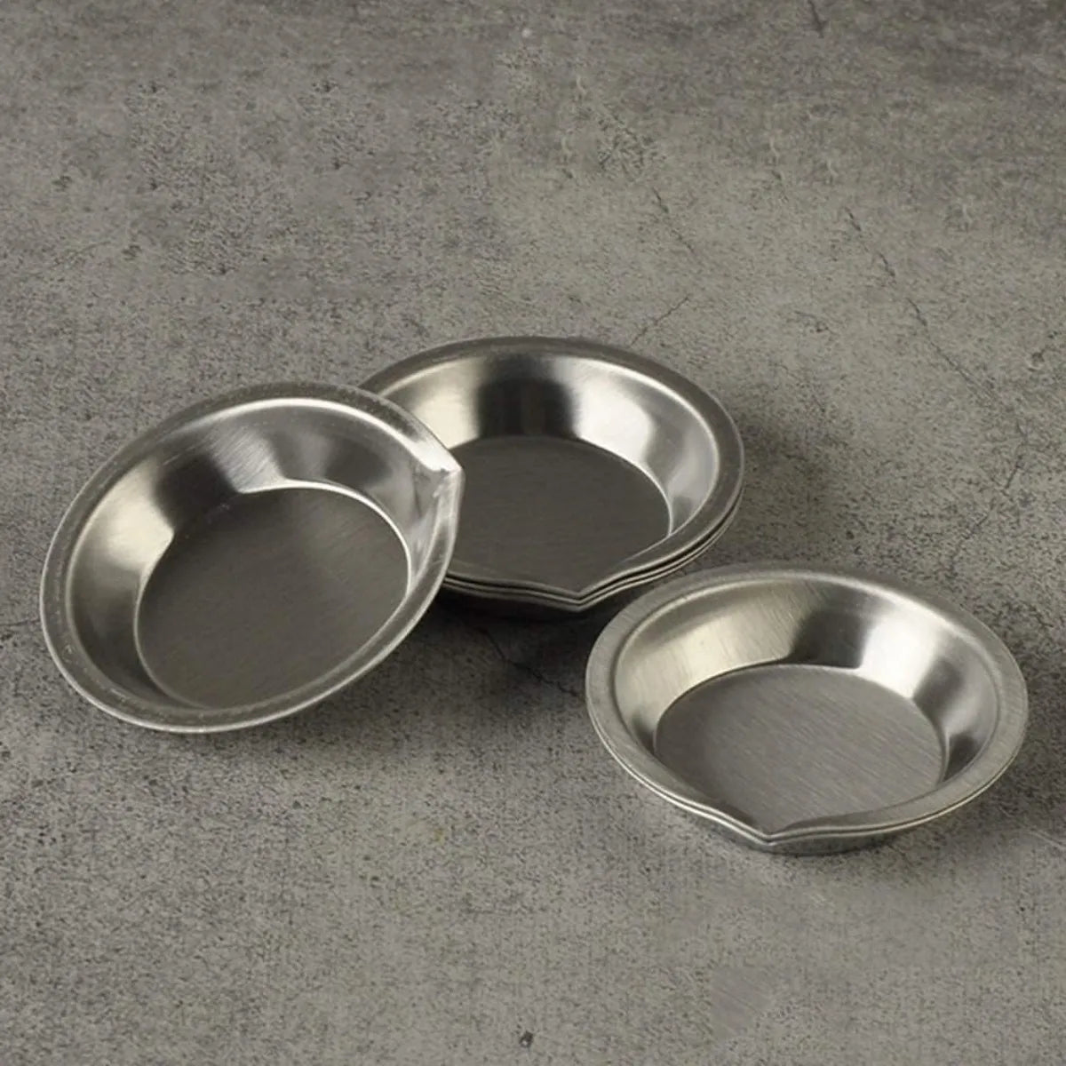 Stainless Steel Round Paint Palette Set | Metal Mixing Trays