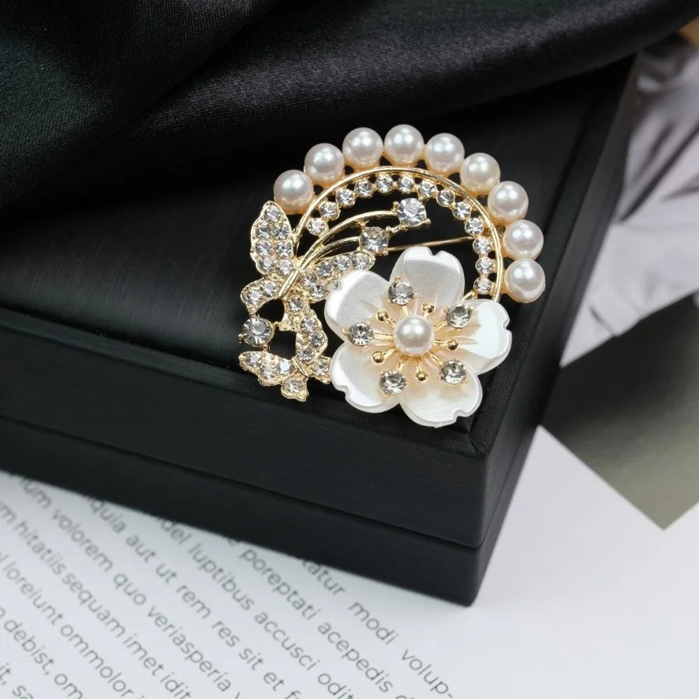 Vintage Crystal Rhinestone Flower Brooch – Pearl Alloy Floral Pin