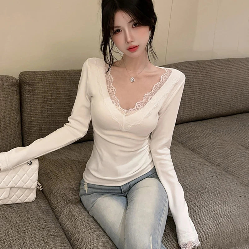 Lace V-Neck Long-Sleeve Fitted T-Shirt | Patchwork Top