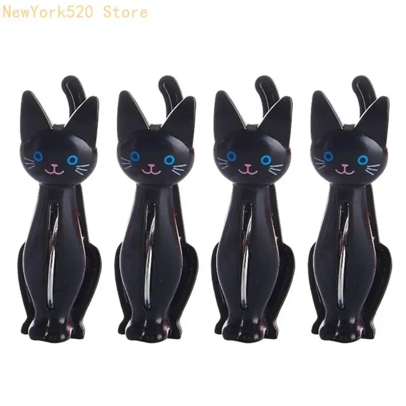 4-Pack Cartoon Windproof Clothes Pegs – Fun Plastic Clips