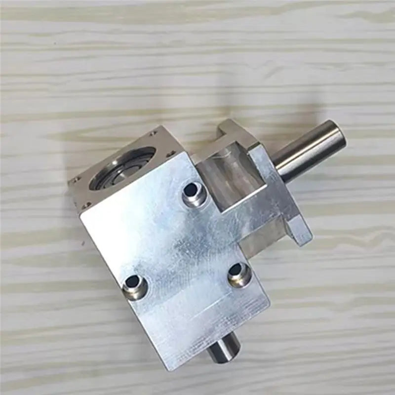 1:1 Small Angle Gearbox Dual Output Spiral Bevel Gear 12MM