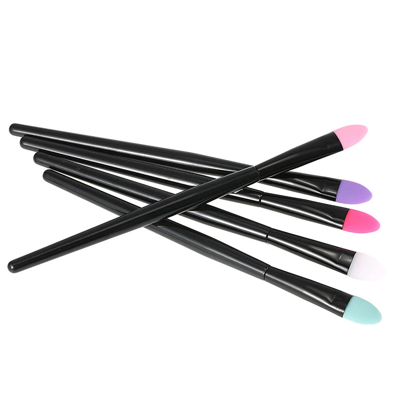 Silicone Eyeshadow & Lip Brush – Food-Grade Makeup Applicator