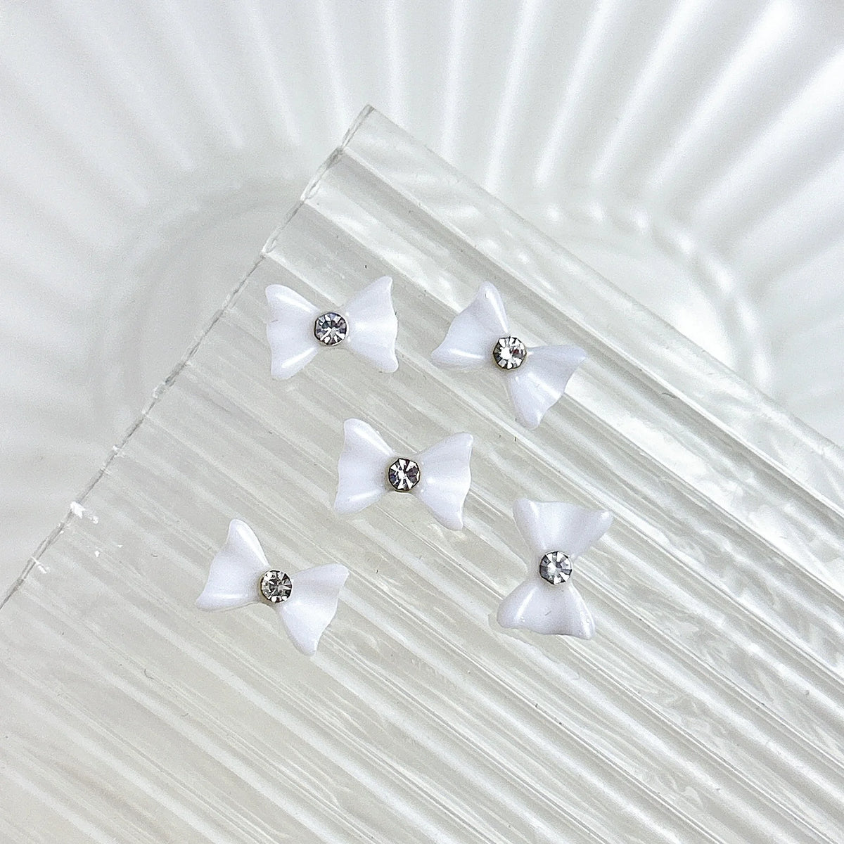 20pcs 3D Bowtie Nail Charms Pearl Bow Rhinestone Nail Art