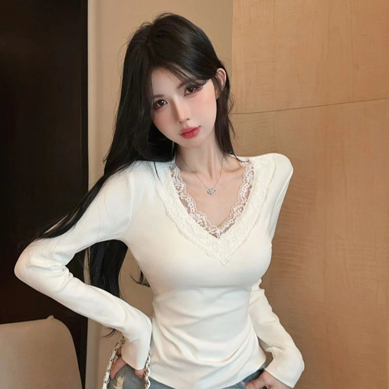Lace V-Neck Long-Sleeve Fitted T-Shirt | Patchwork Top