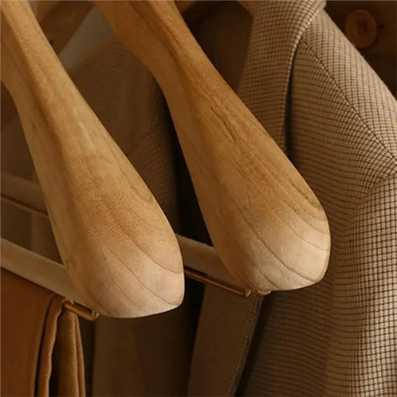 Wide Shoulder Wooden Suit Hanger – Non-Slip Seamless Adult