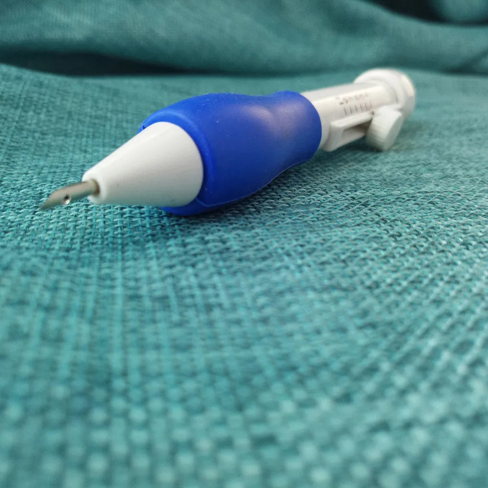 Magic Embroidery Pen Set with 4 Needles – Punch Needle Tool
