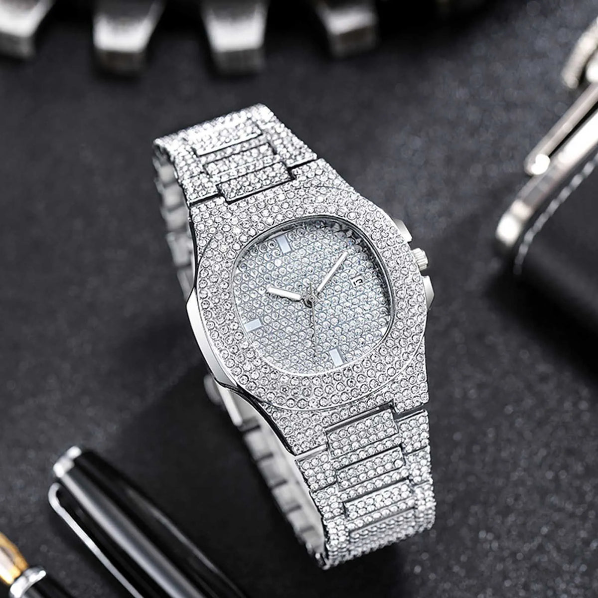 Hip Hop Rhinestone Quartz Watch Men Women Diamond Dial