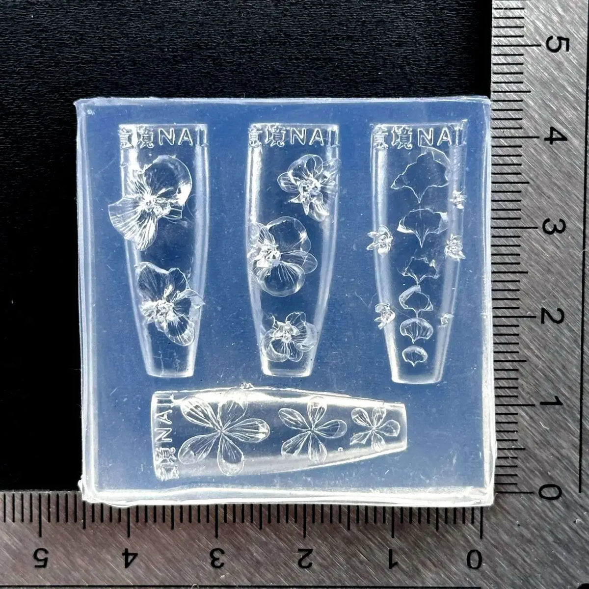 3D Silicone Flower Nail Mold – DIY Floral Nail Art Template