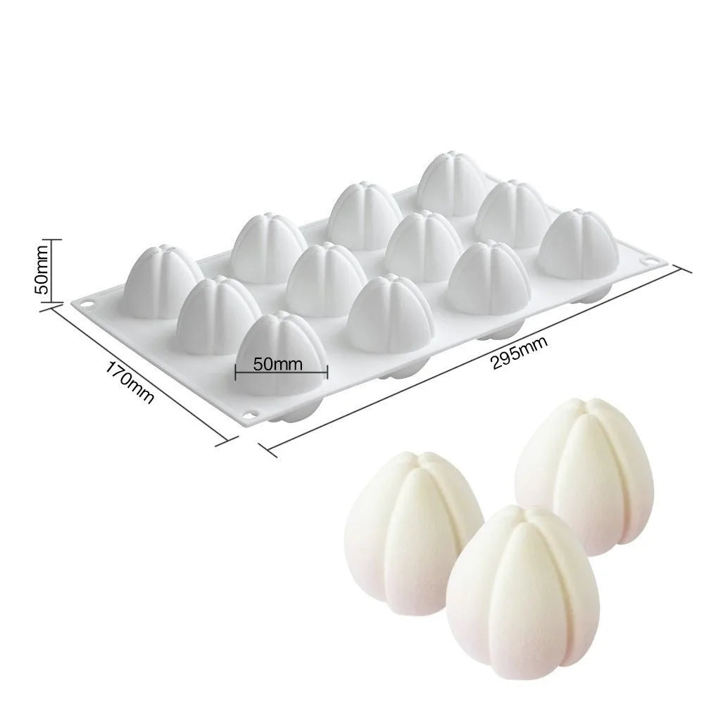 12-Cavity Flower Bud Silicone Mould – Non-Stick Baking & Desserts