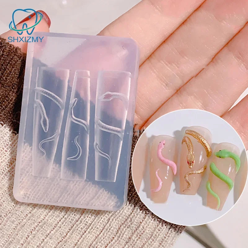 Cartoon Snake Silicone Nail Mold – 3D DIY Manicure Tool